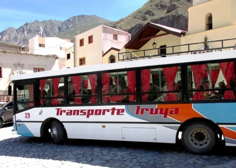 Colectivo - Transporte Iruya